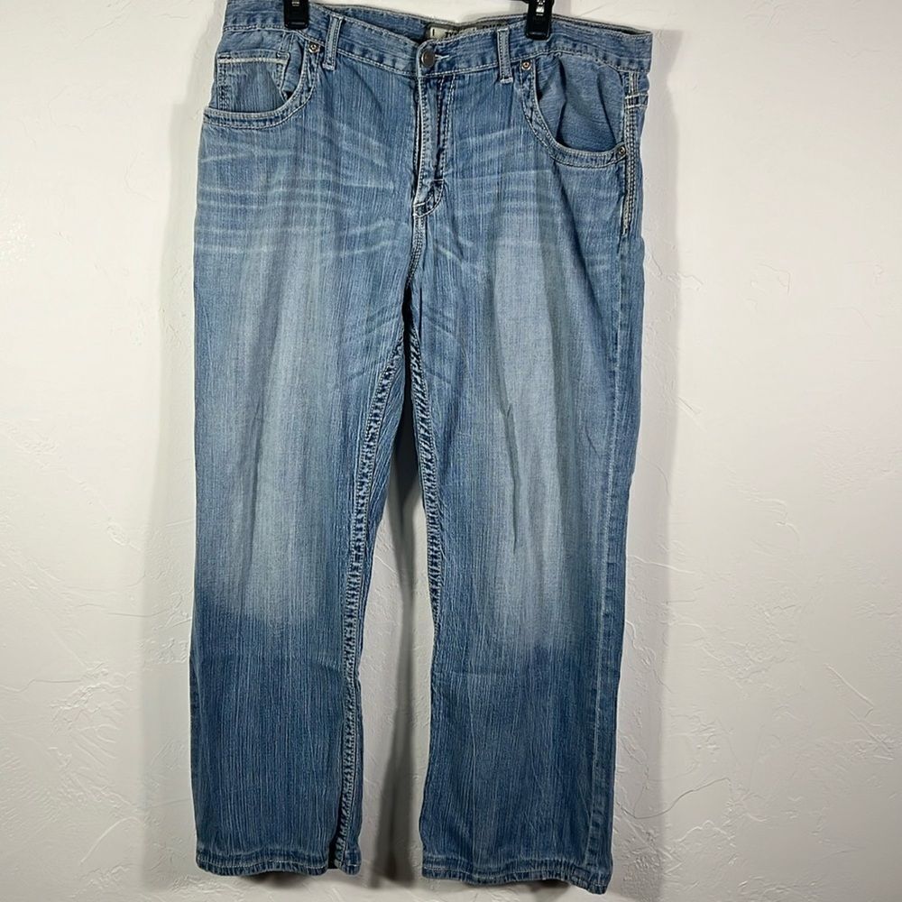 🔥🔥 BKE Tyler Buckle Designer Denim Jeans - Medium/Light Blue - Sz 38R - GUC